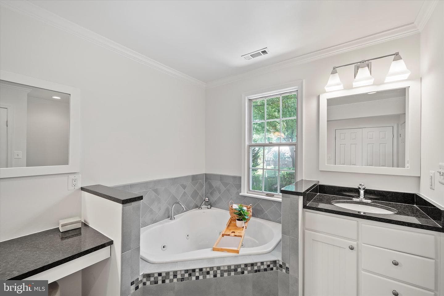 8604 Pilgrim Court photo 26