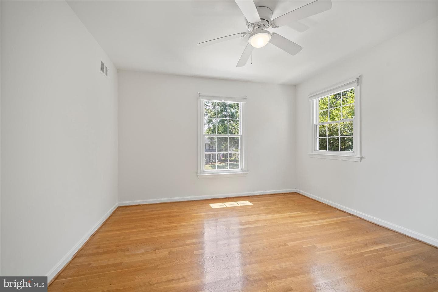 8604 Pilgrim Court photo 29