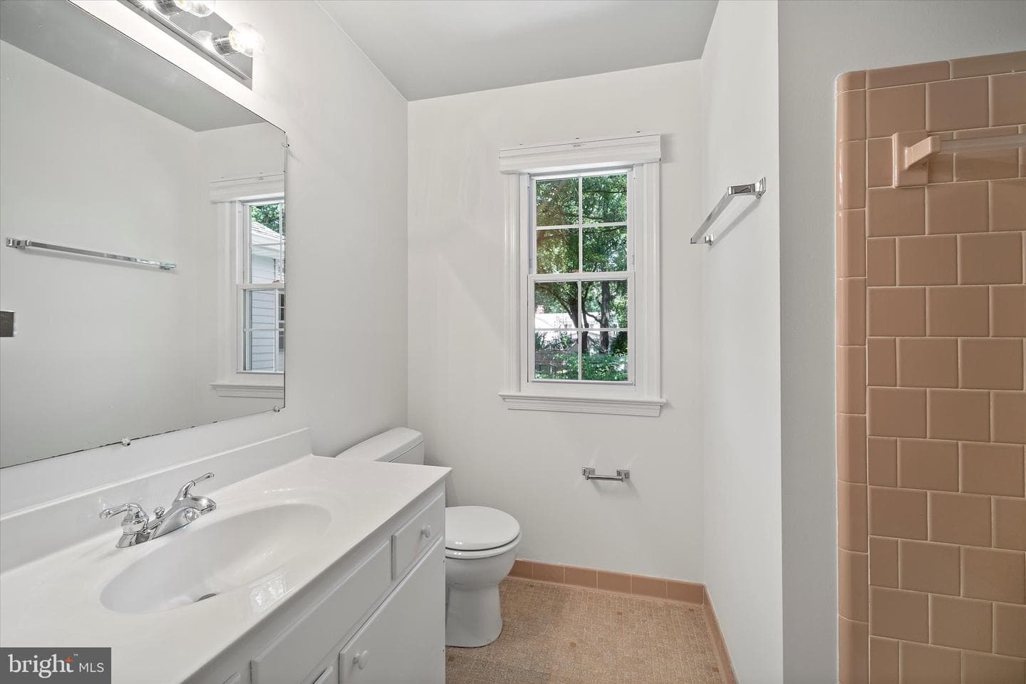8604 Pilgrim Court photo 38