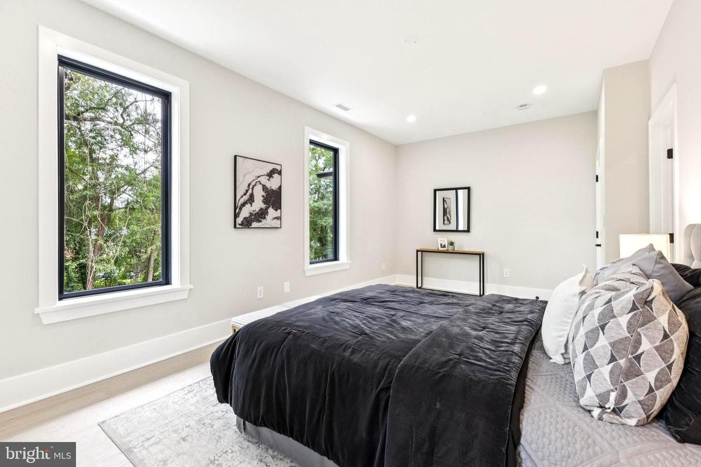 5005 Ravensworth Road photo 32