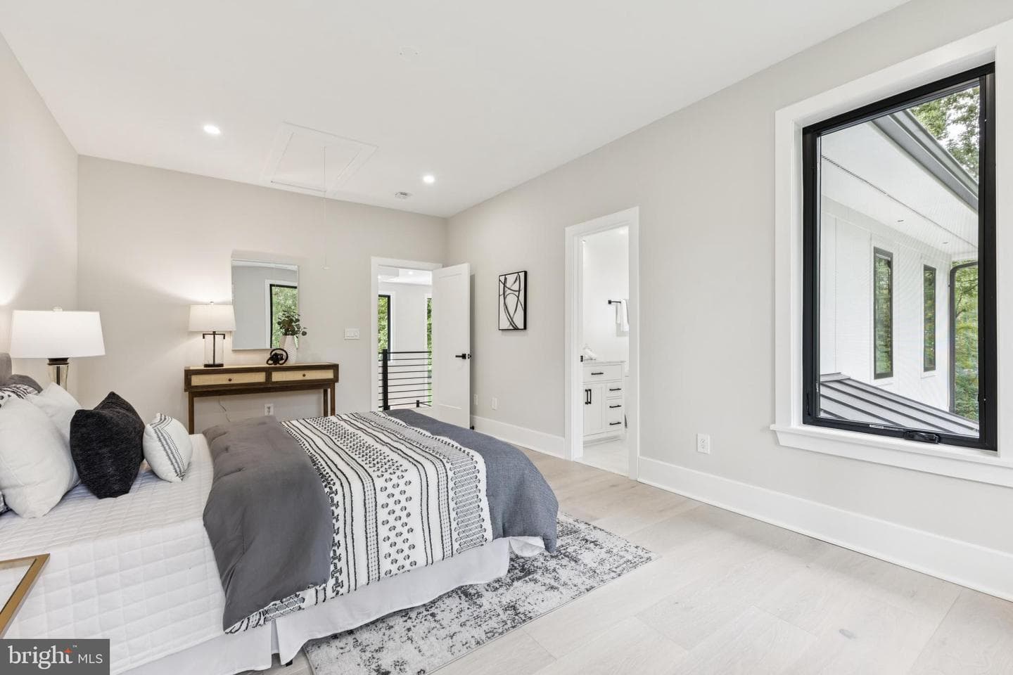 5005 Ravensworth Road photo 35