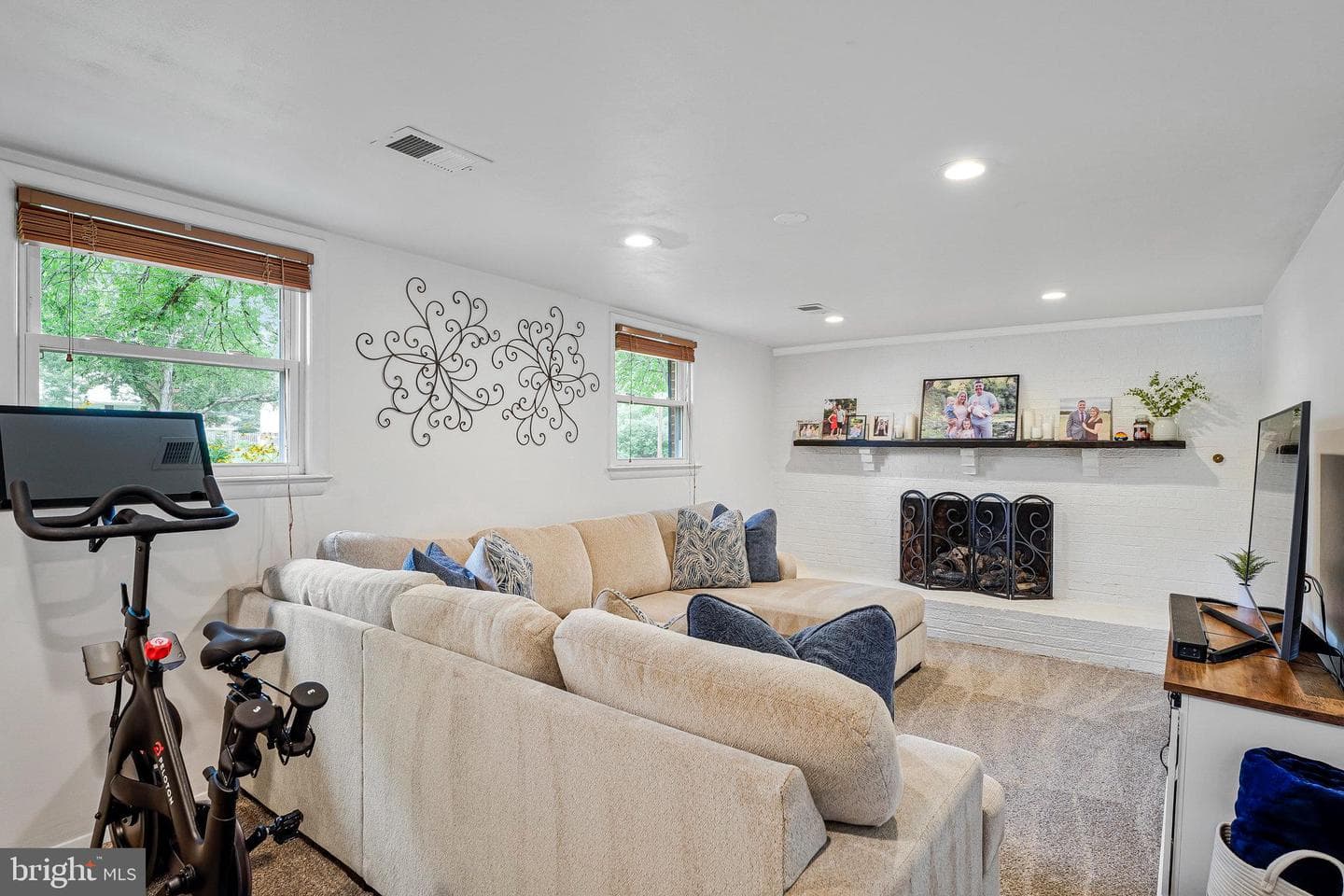 14704 Lock Drive photo 21