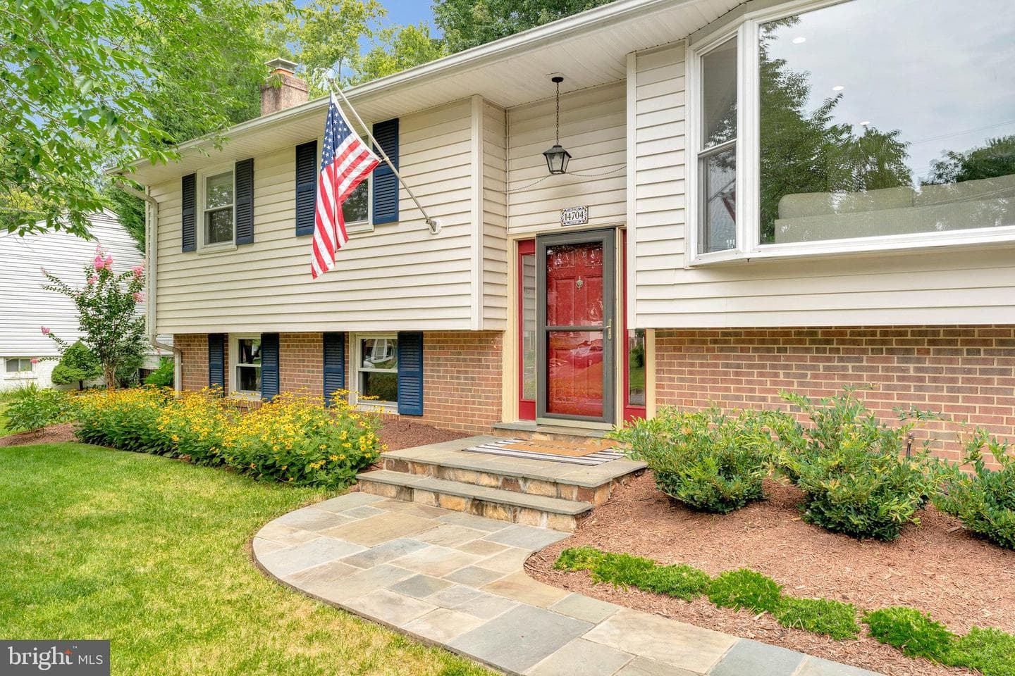 14704 Lock Drive photo 4