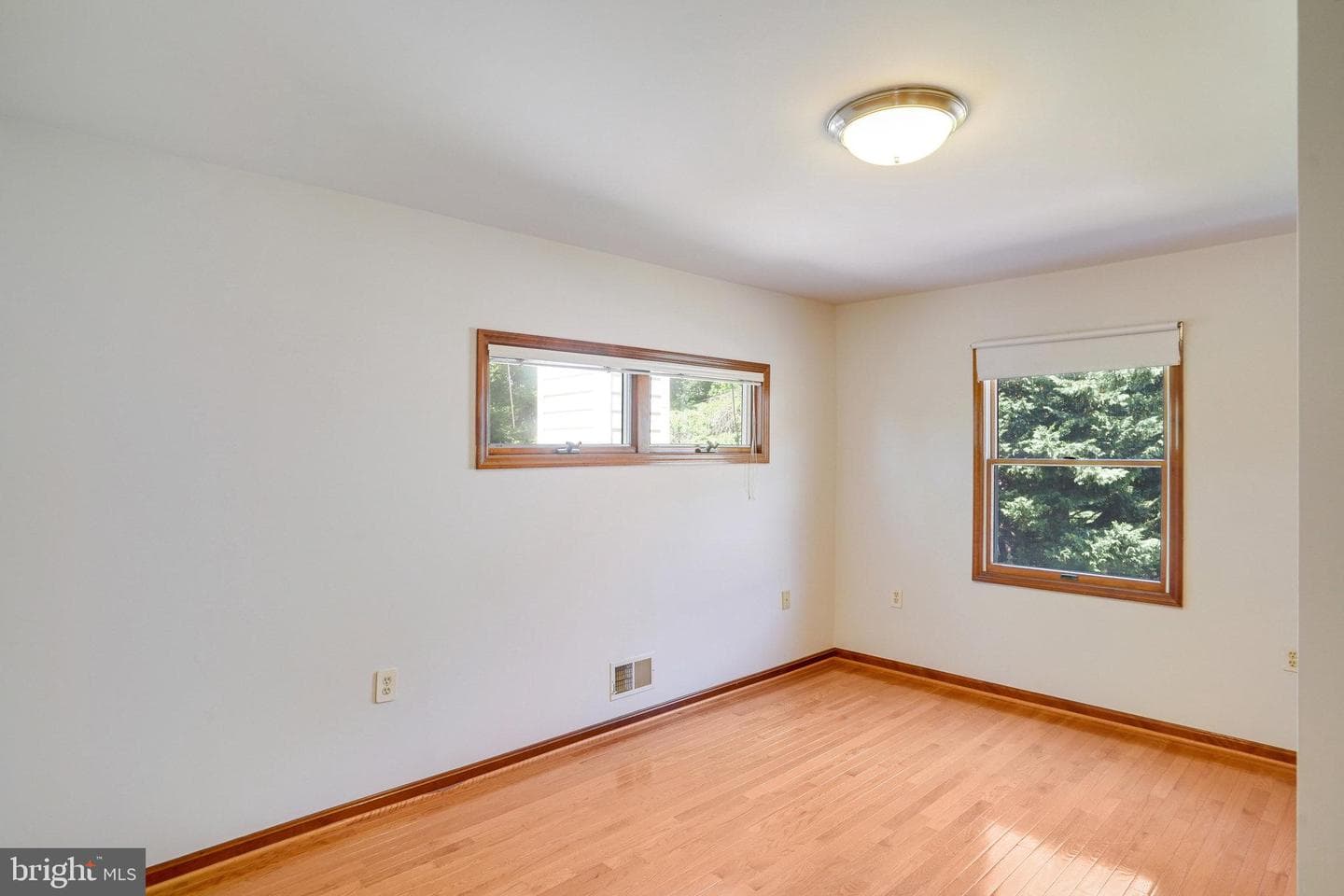 2052 Arch Drive photo 14