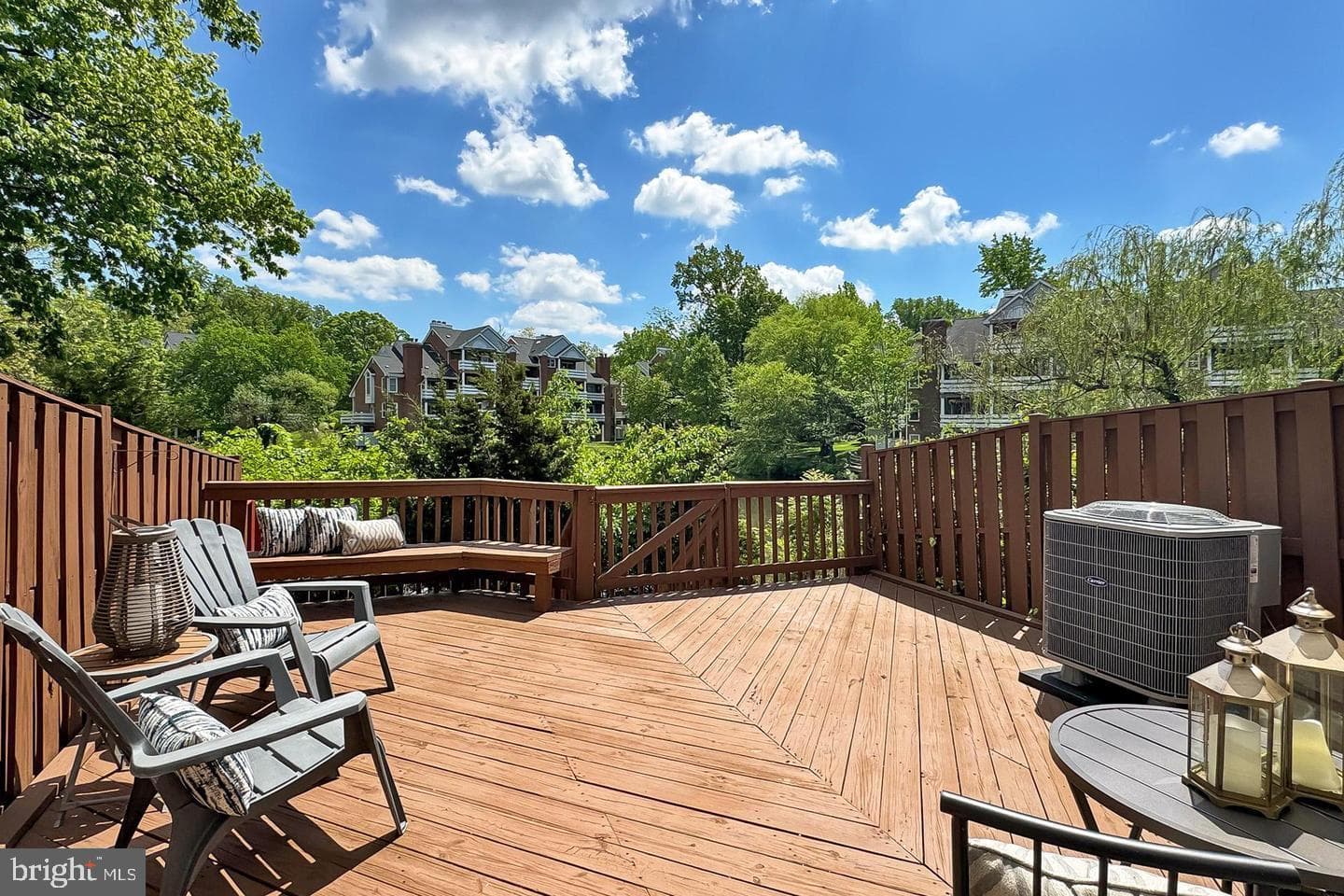 7527 Chrisland Cove photo 29