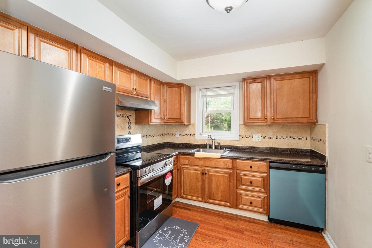 4551 Casablanca Court photo 3