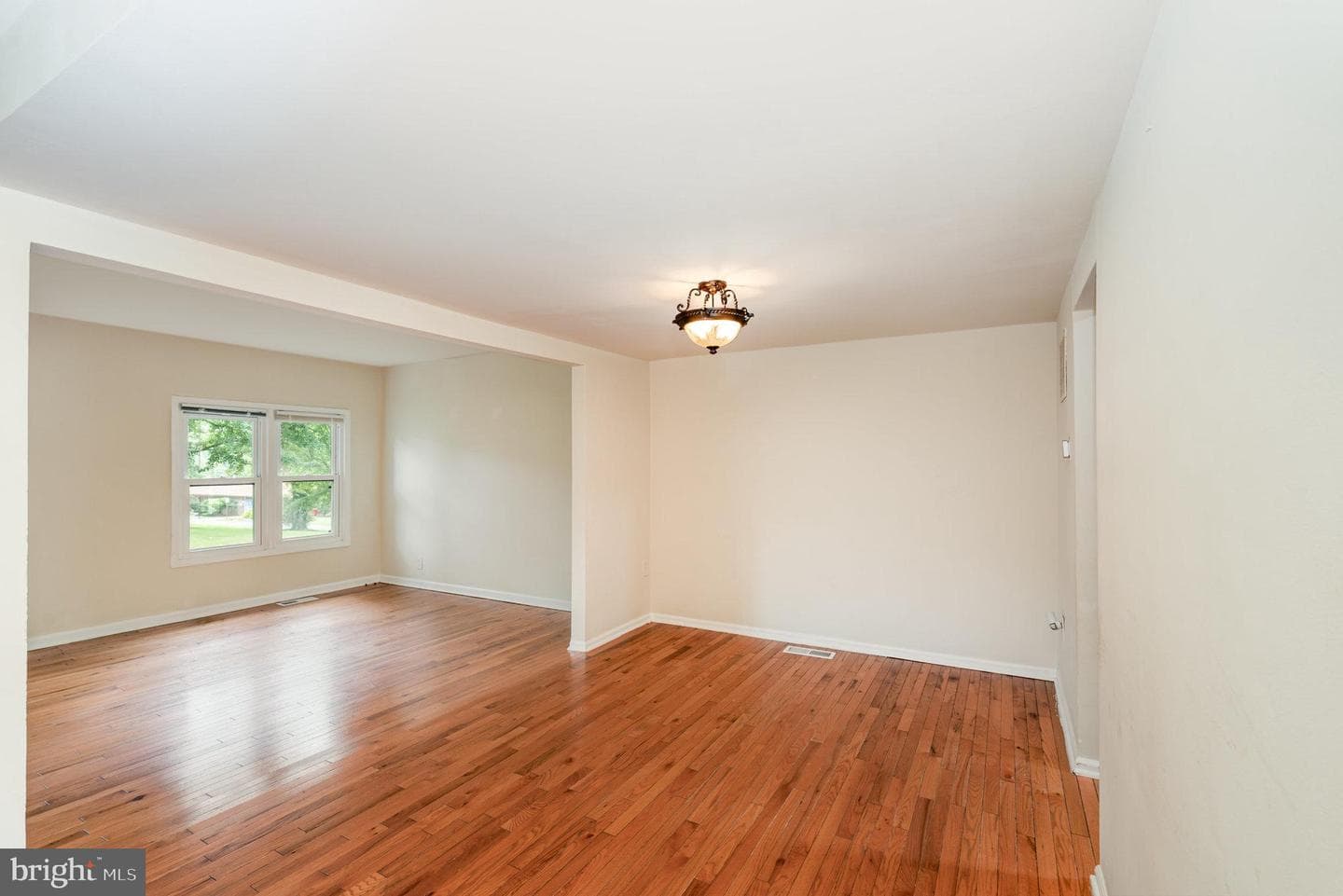 4551 Casablanca Court photo 4