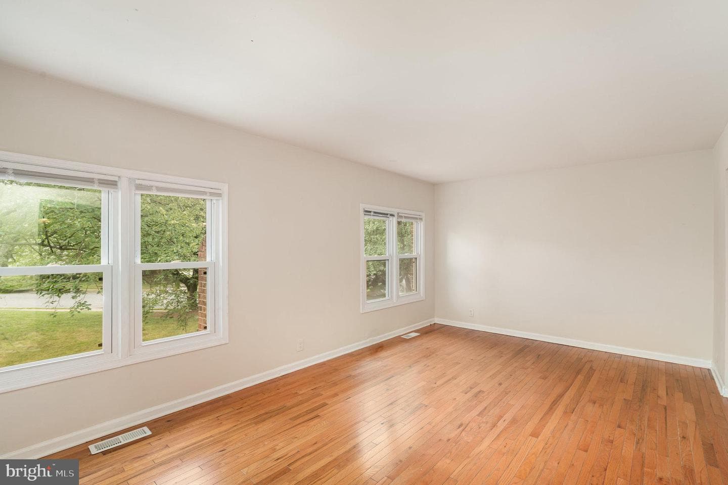 4551 Casablanca Court photo 6