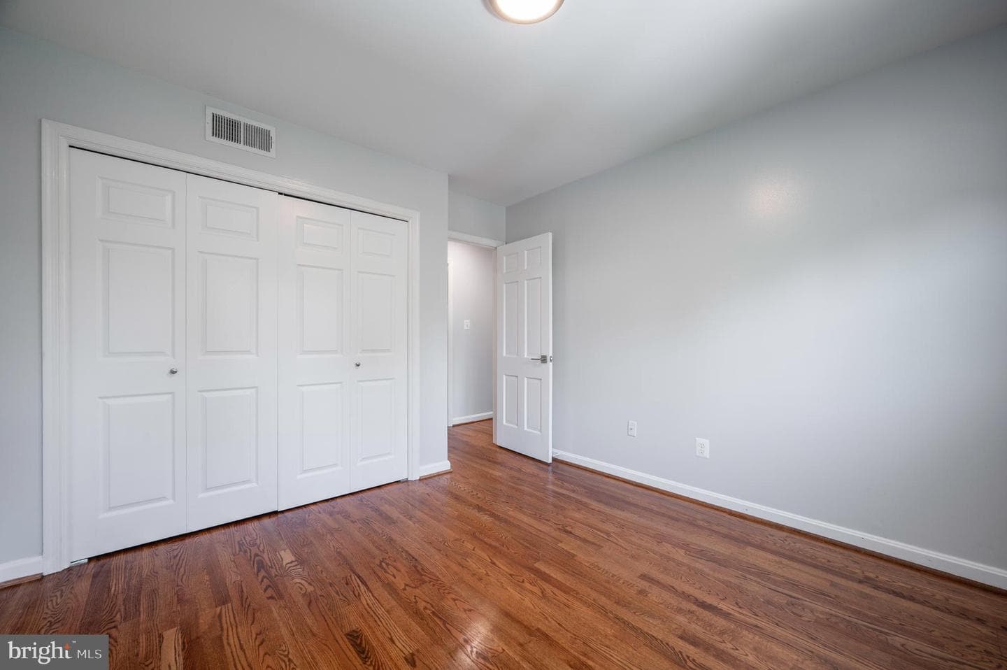 6065 Hardwick Place photo 16