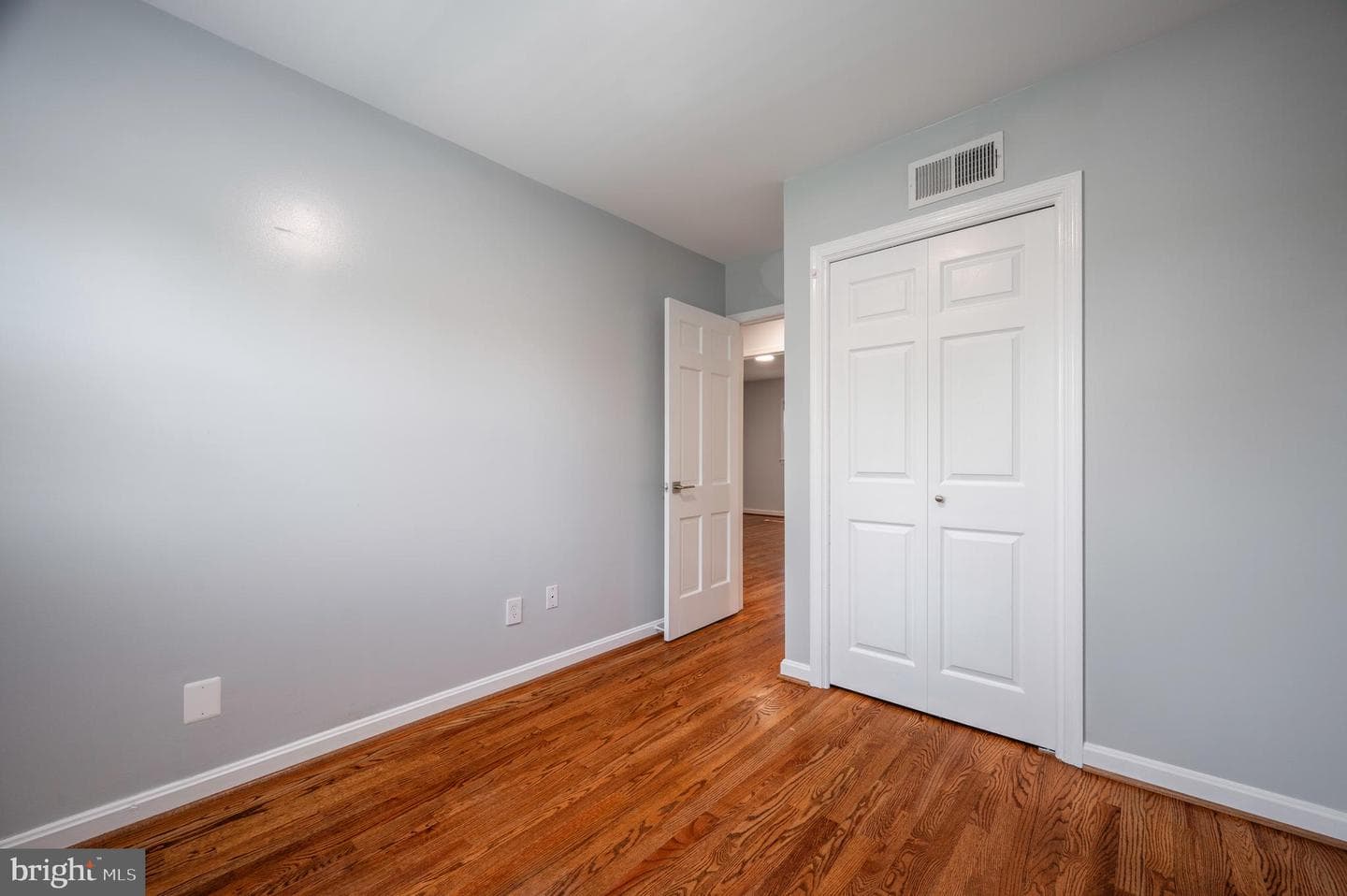 6065 Hardwick Place photo 19