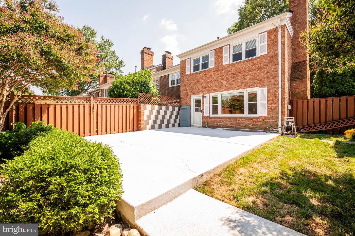 6065 Hardwick Place photo 26