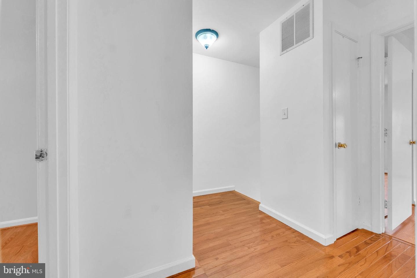 5809 Waterdale Court photo 23