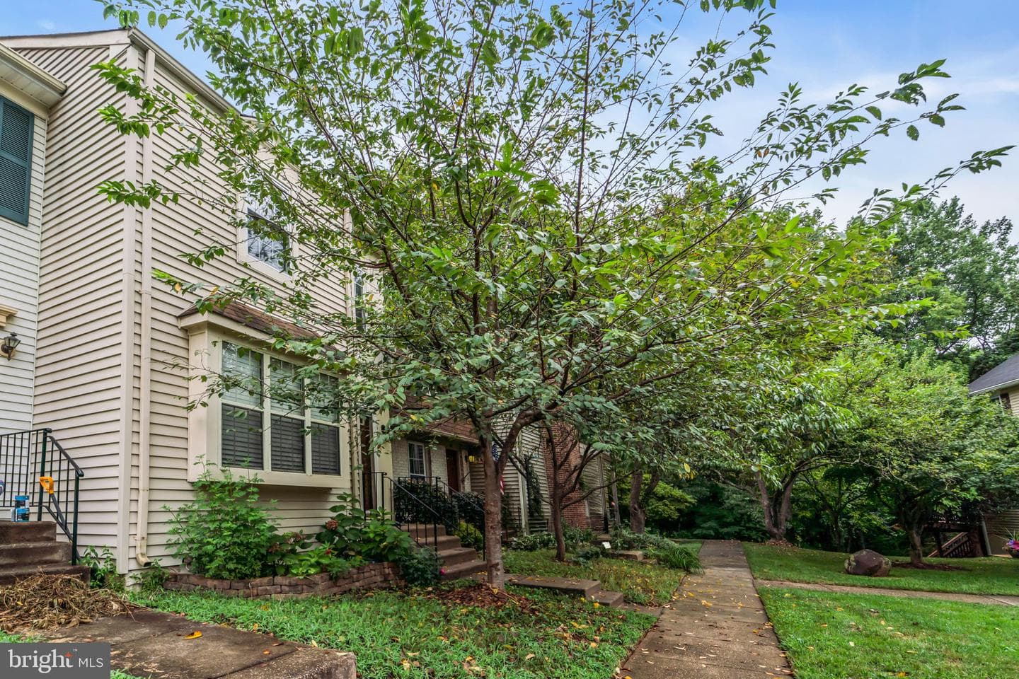 5809 Waterdale Court photo 4
