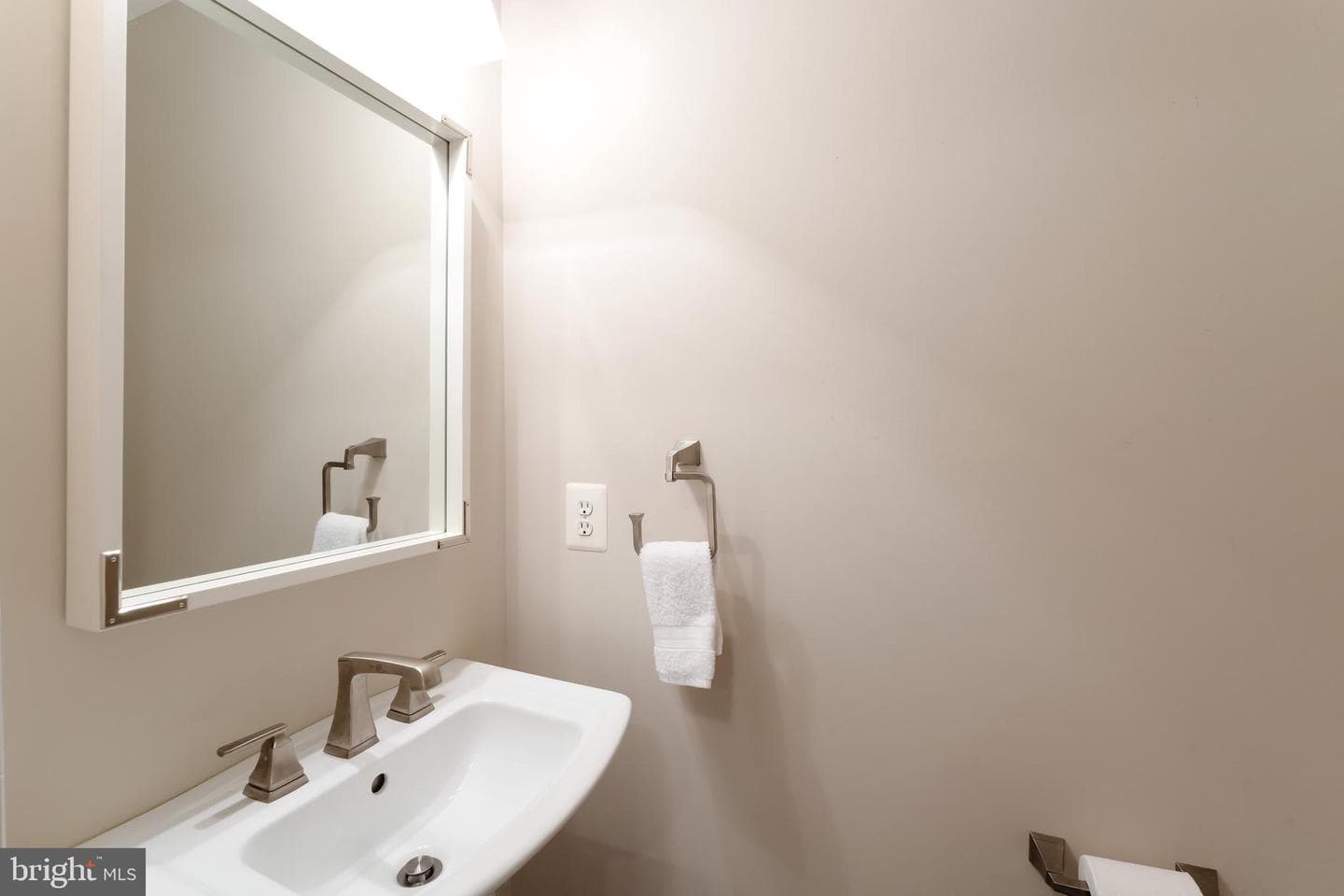 1305 Newkirk Court photo 30