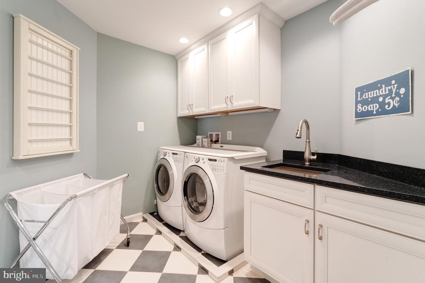 1305 Newkirk Court photo 47