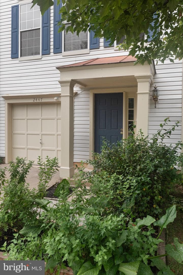 2447 Clover Field Circle photo 3