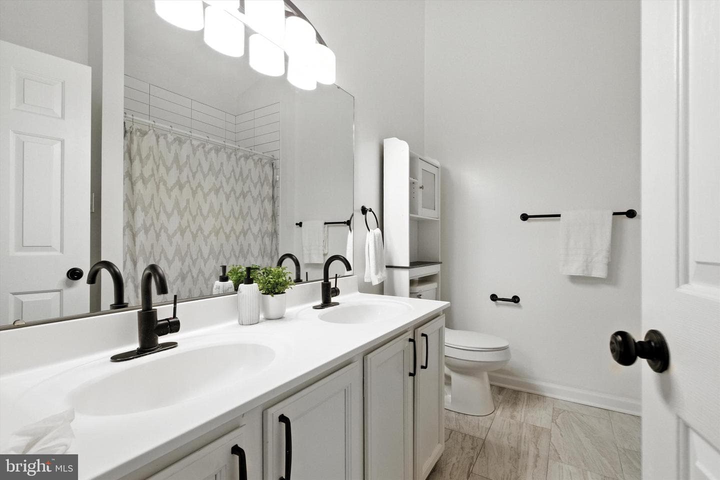 7495 Gadsby Square photo 22