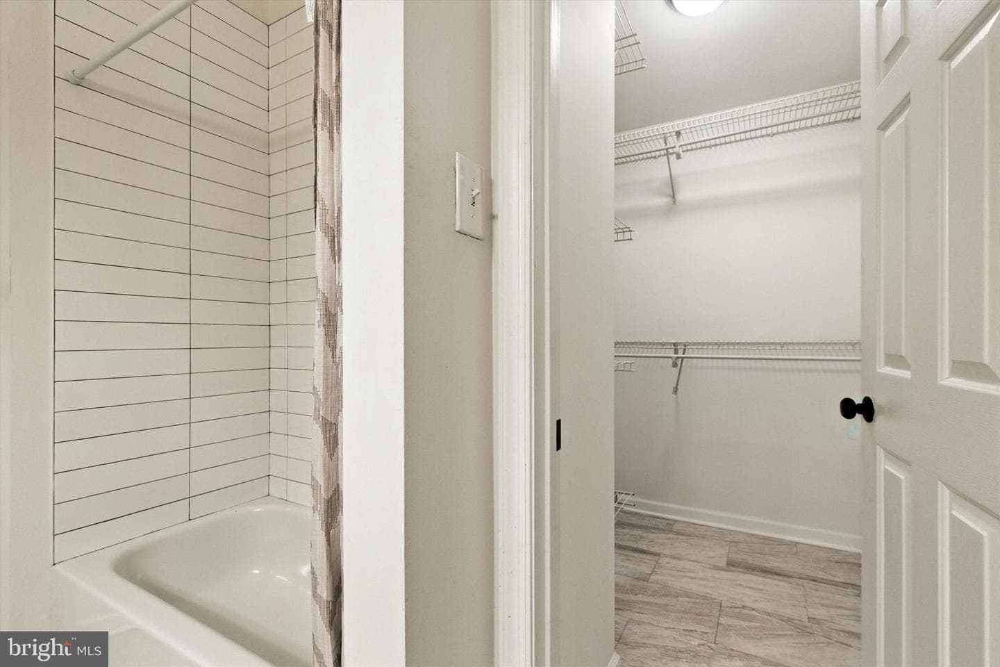 7495 Gadsby Square photo 23