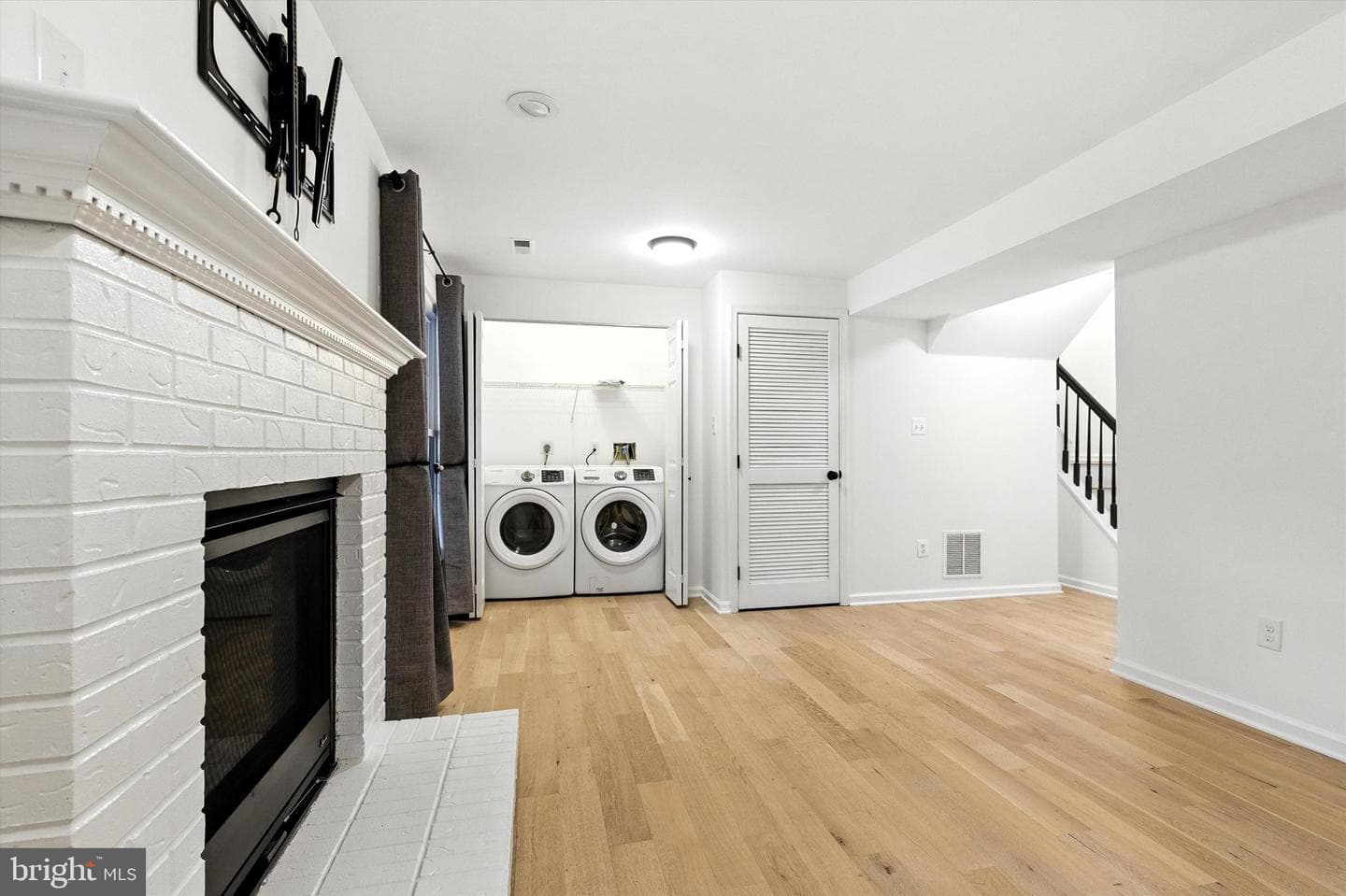 7495 Gadsby Square photo 5