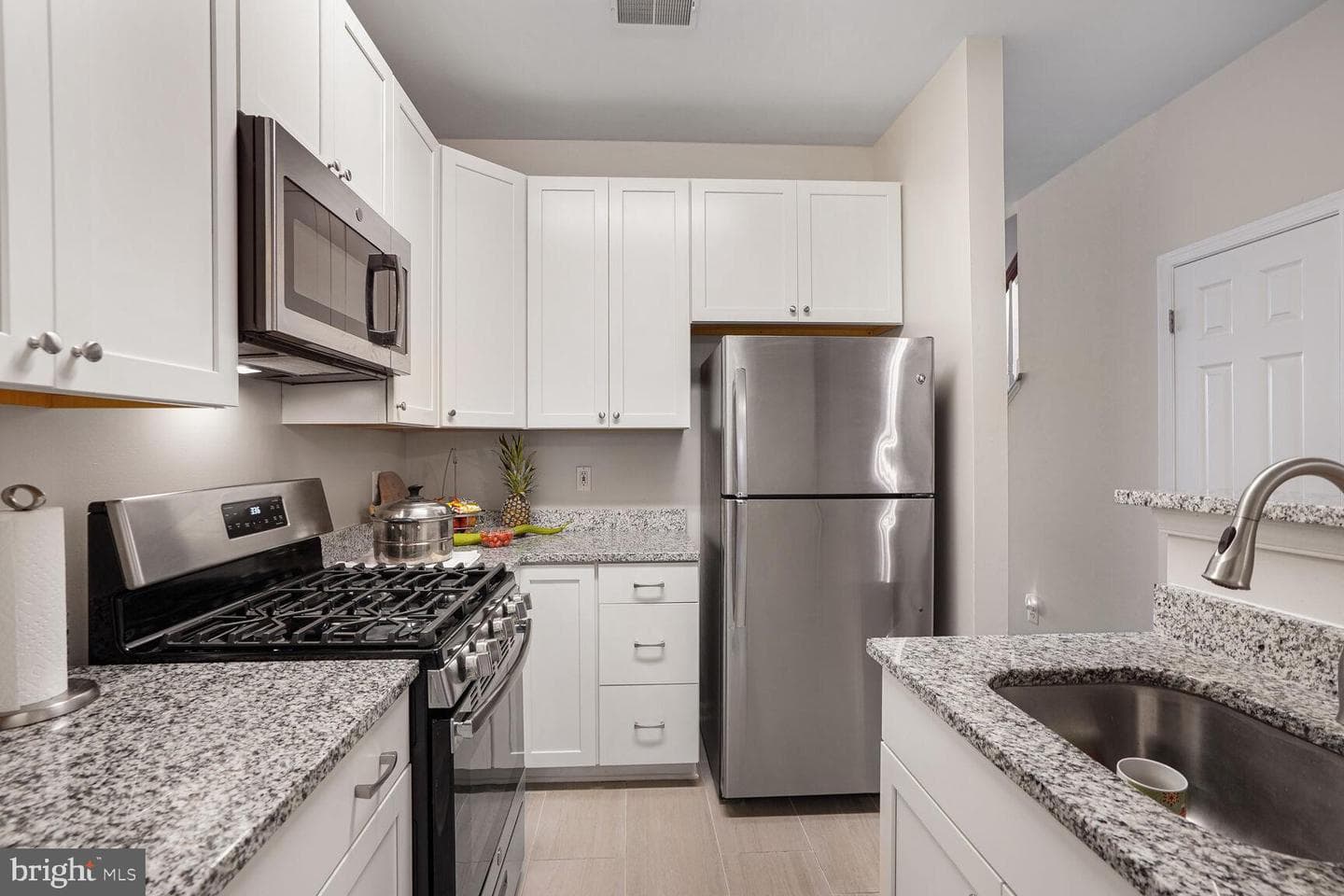 2663 Manhattan Place #111 photo 6