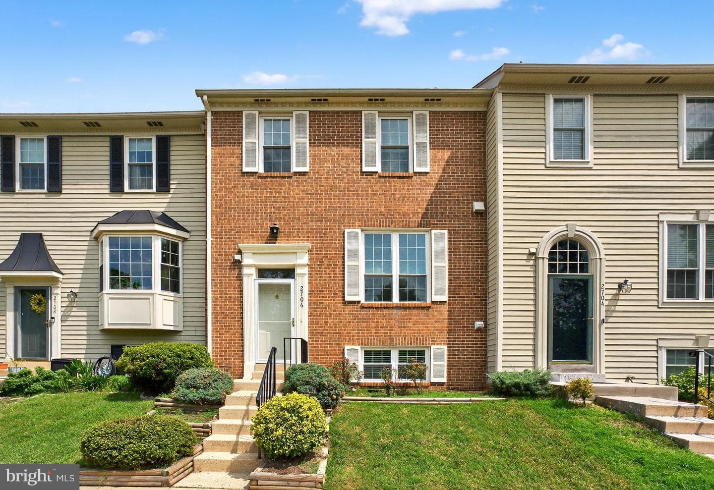 2706 Sherwood Hall Lane