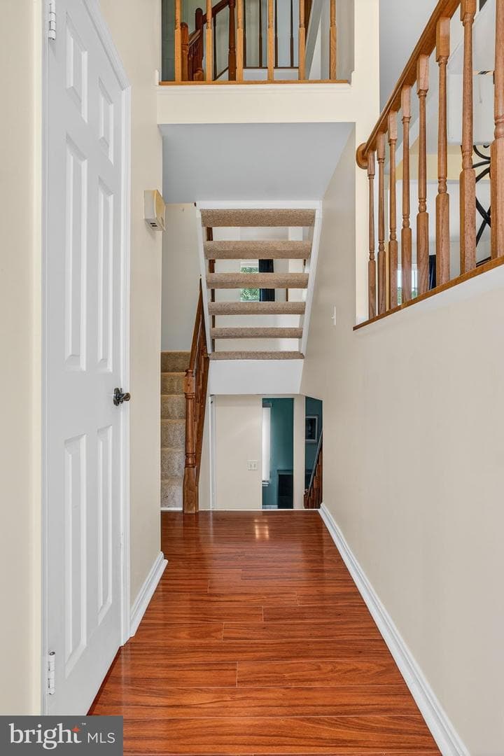 2706 Sherwood Hall Lane photo 4