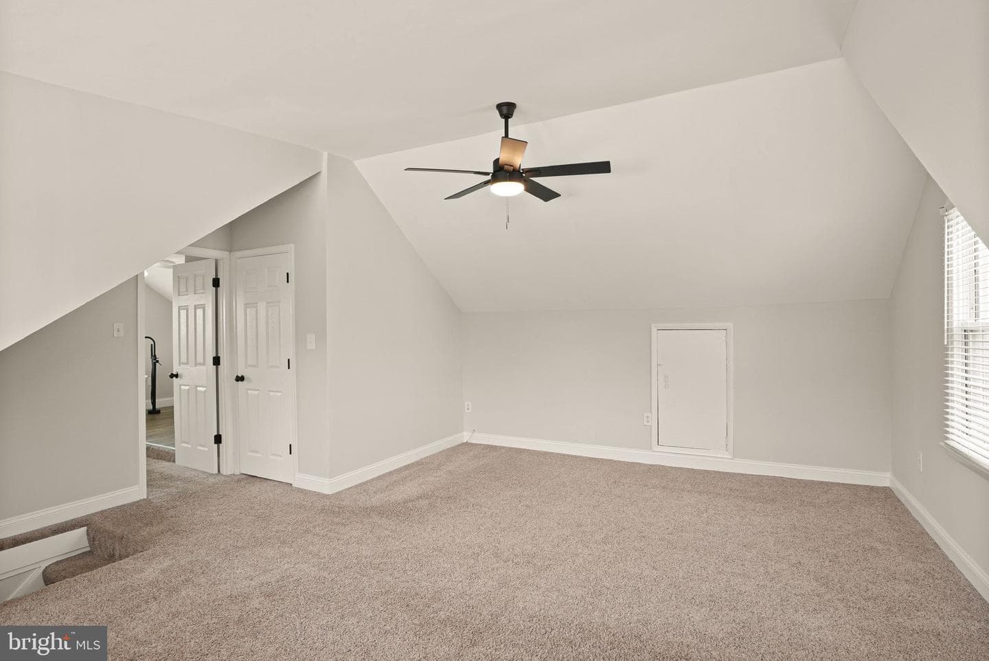 9423 Ox Road photo 34