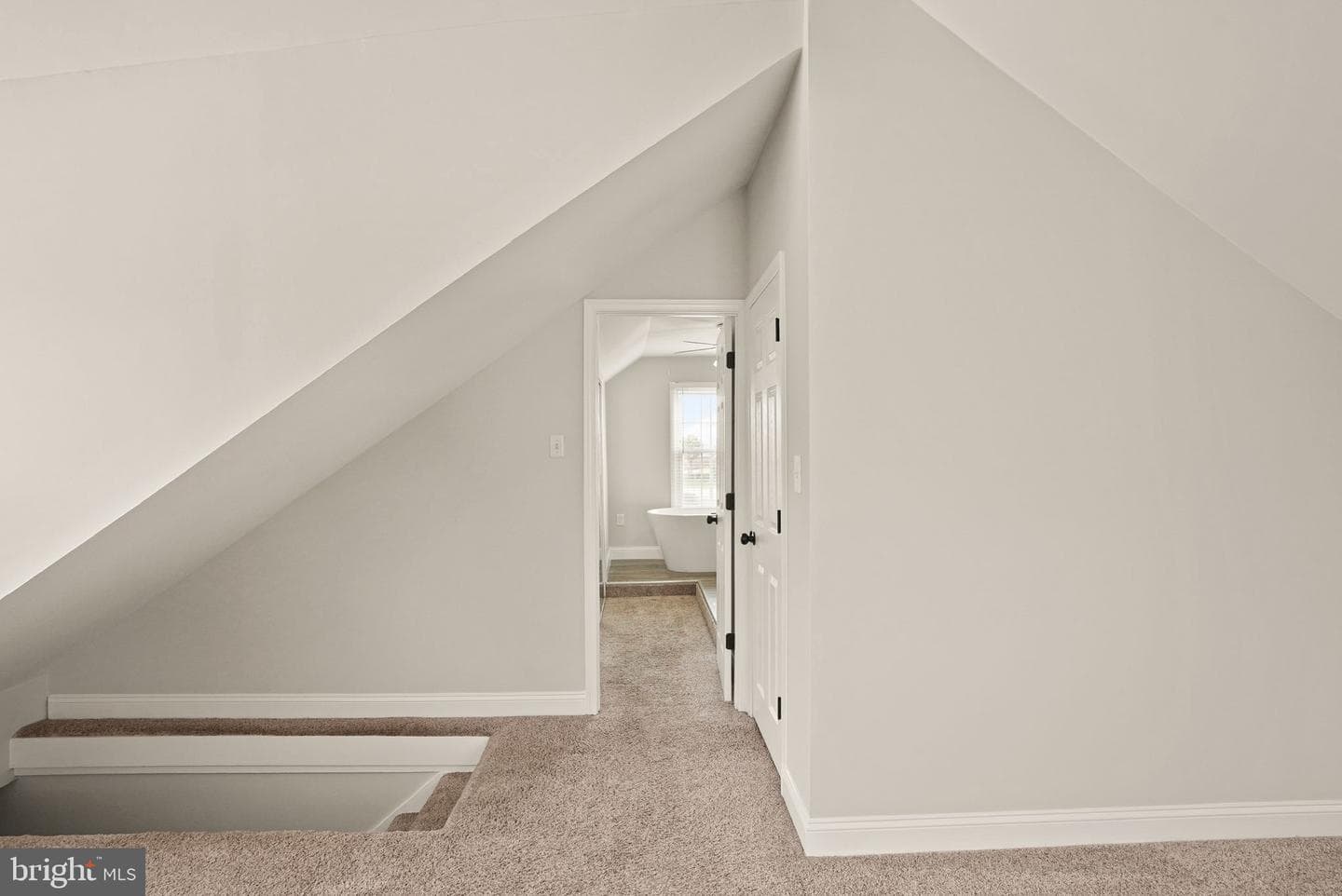 9423 Ox Road photo 35