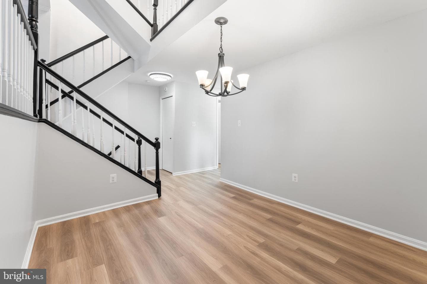 9626 Pierrpont Street photo 10