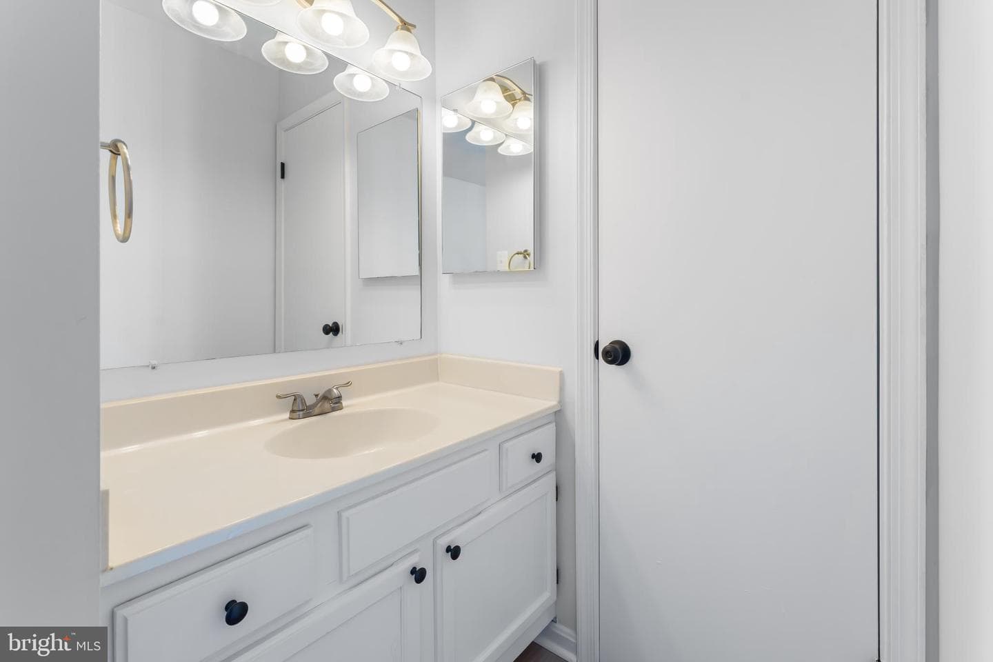 9626 Pierrpont Street photo 22