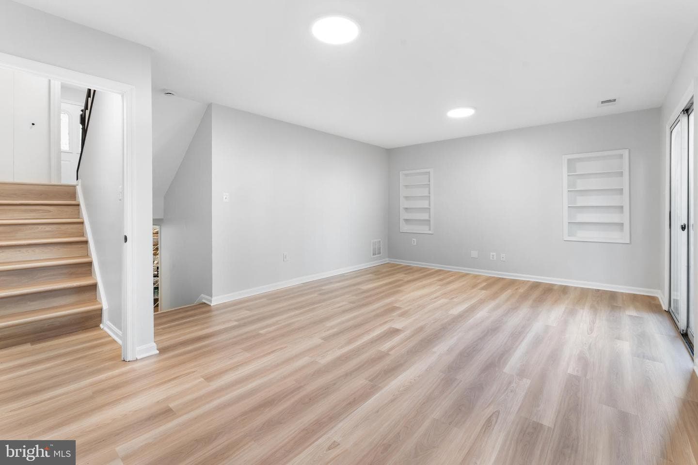 9626 Pierrpont Street photo 25