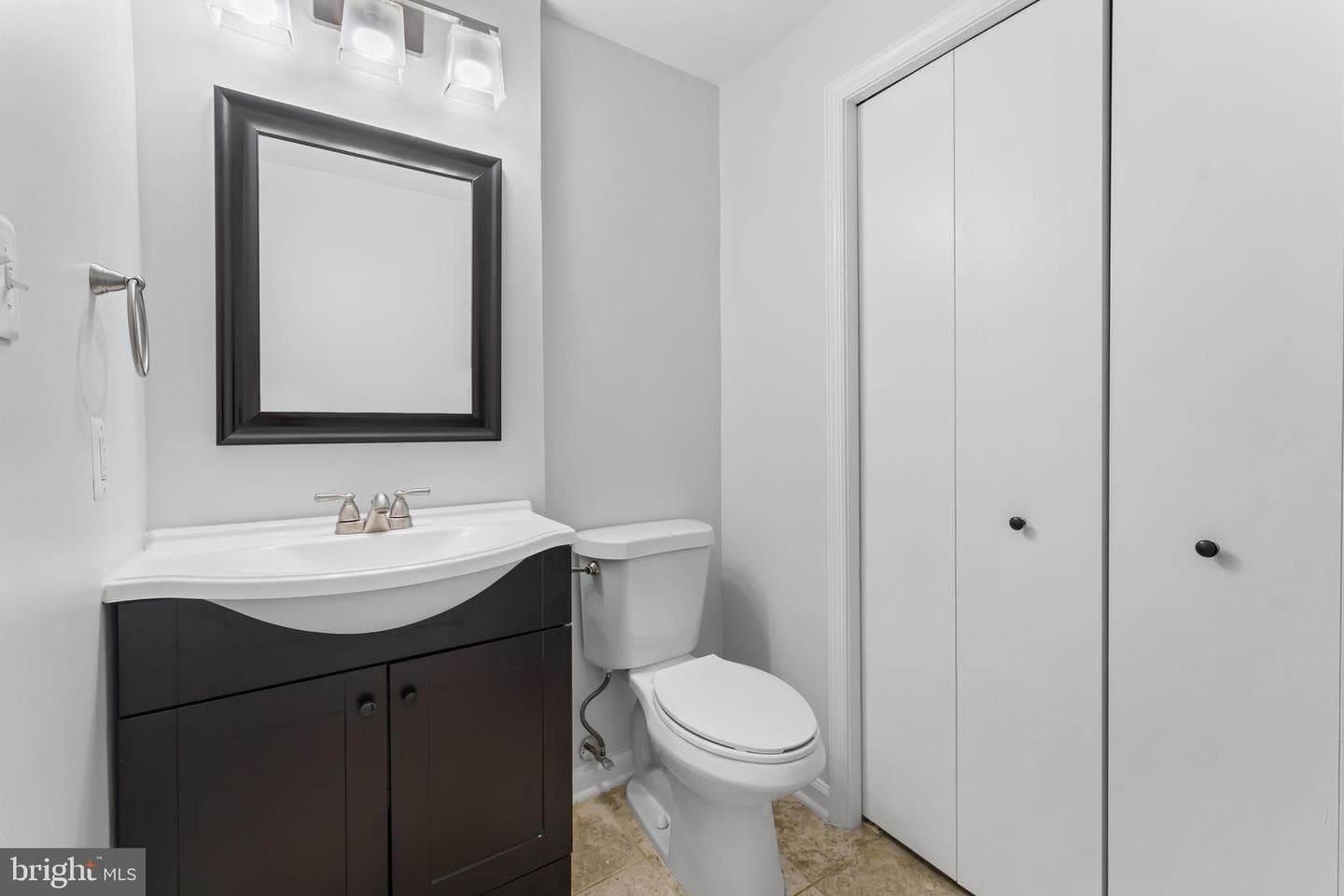 9626 Pierrpont Street photo 27