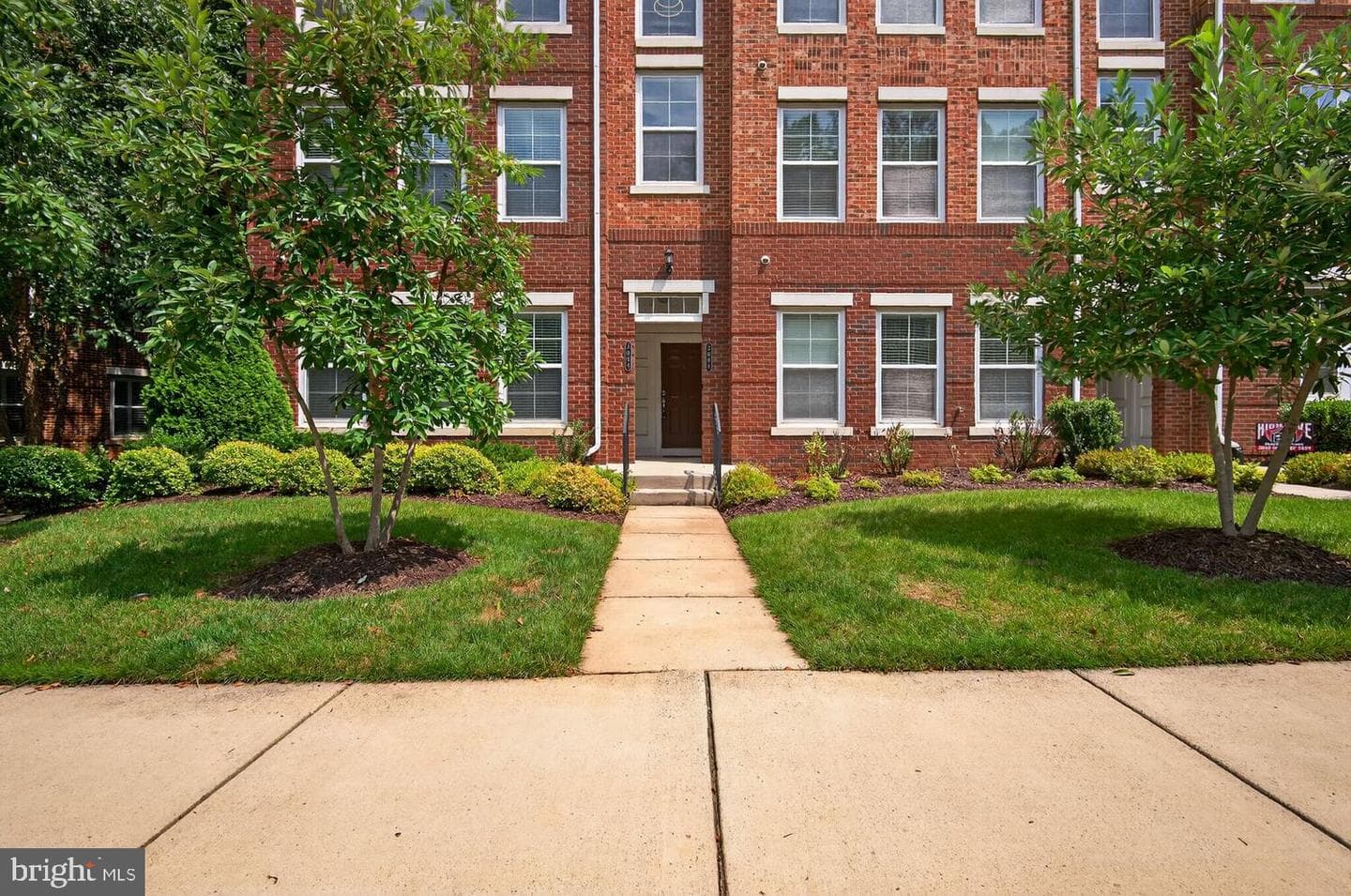 3006 Rittenhouse Circle #28 photo 2