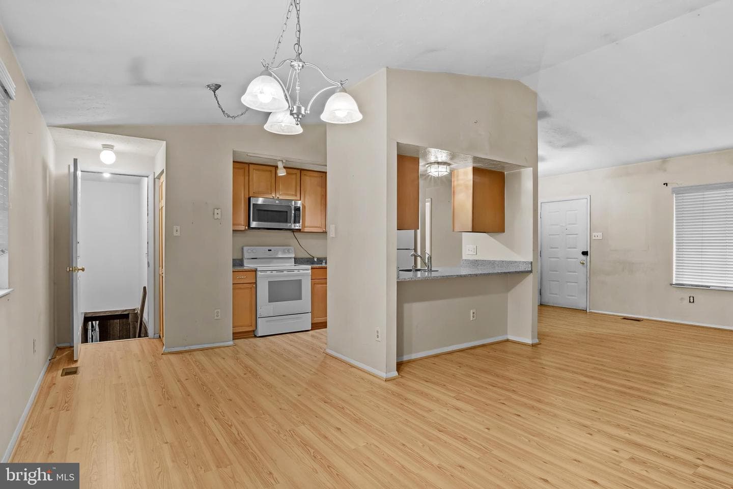 8406 Rainbow Bridge Lane photo 3