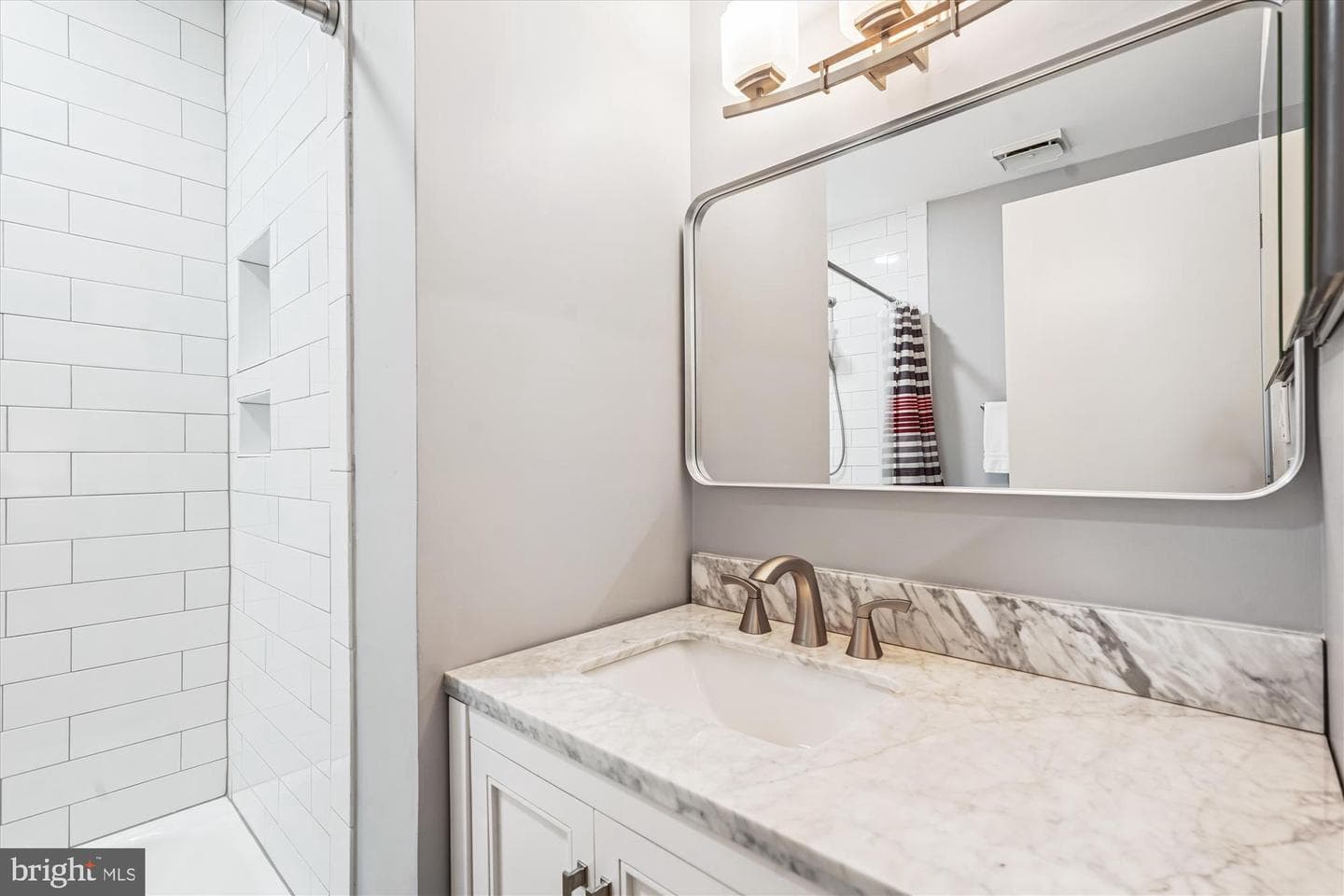 7852 Newport Glen Pass photo 23