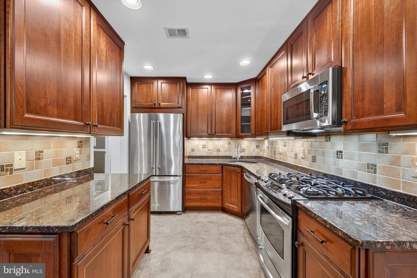7256 Glen Hollow Court #4 photo 18