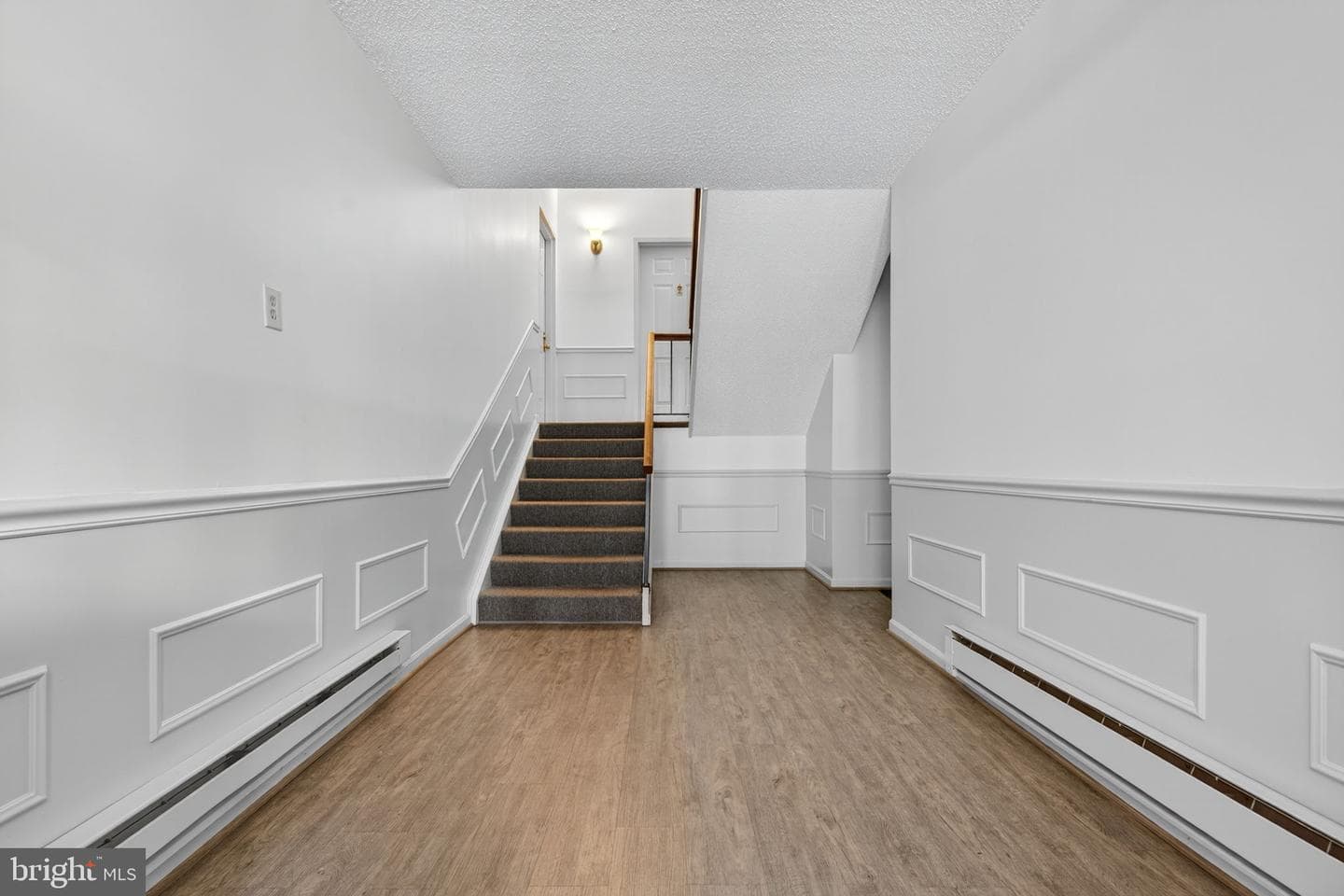7256 Glen Hollow Court #4 photo 5