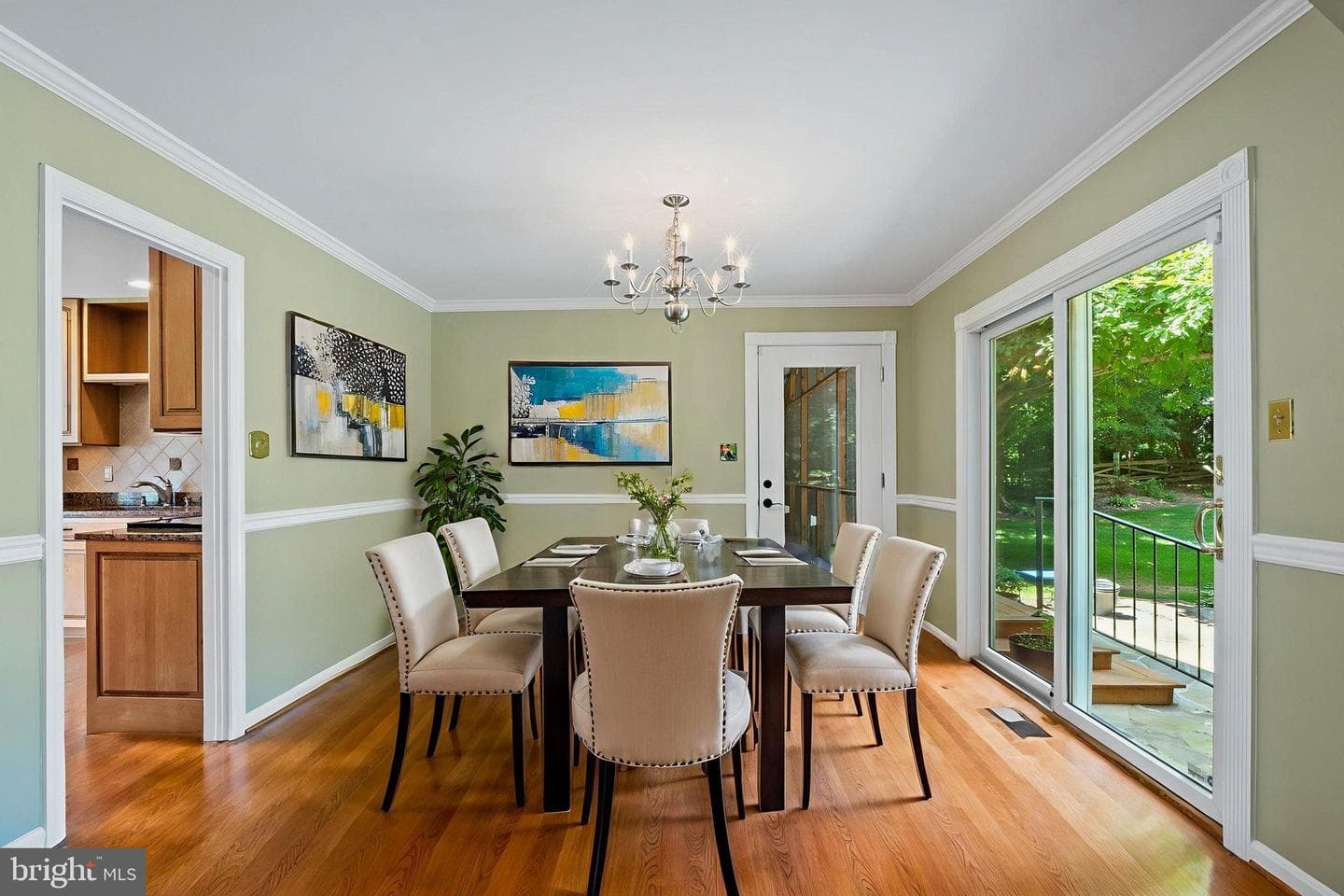 5265 Ofaly Road photo 11