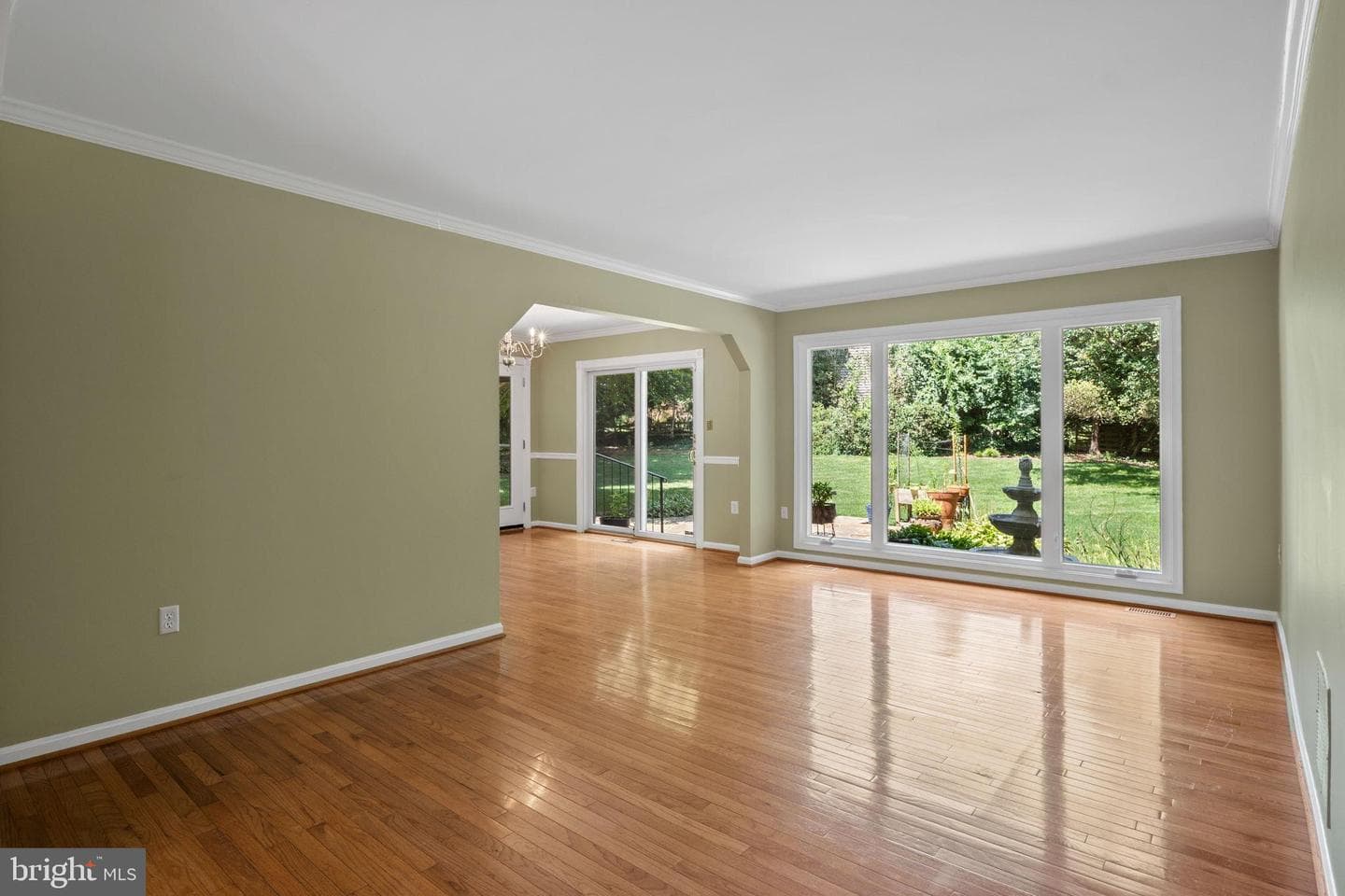 5265 Ofaly Road photo 12