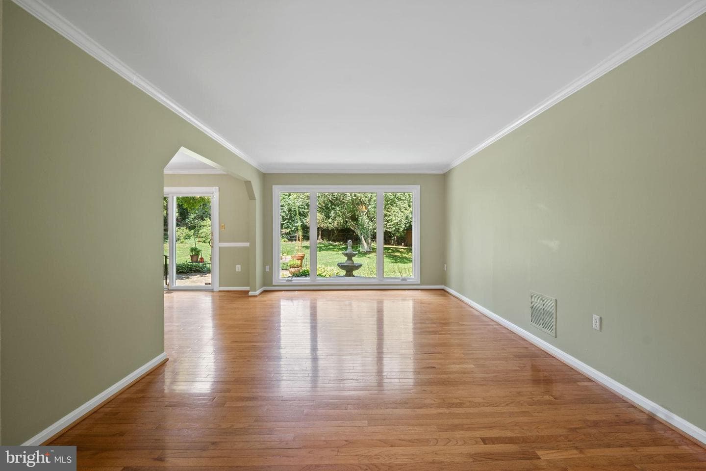 5265 Ofaly Road photo 15