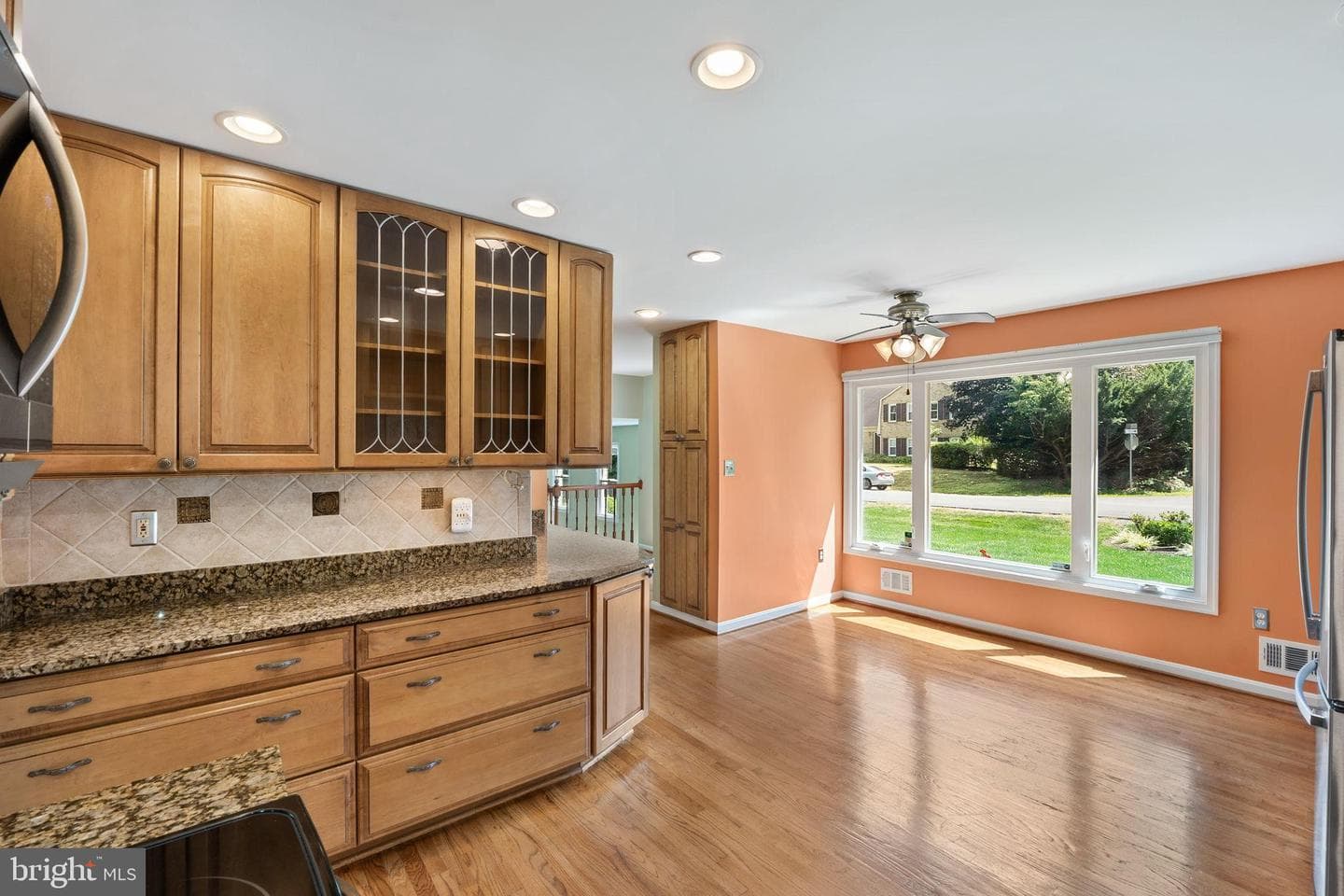 5265 Ofaly Road photo 5