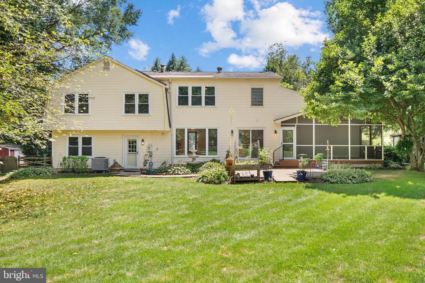 5265 Ofaly Road photo 51