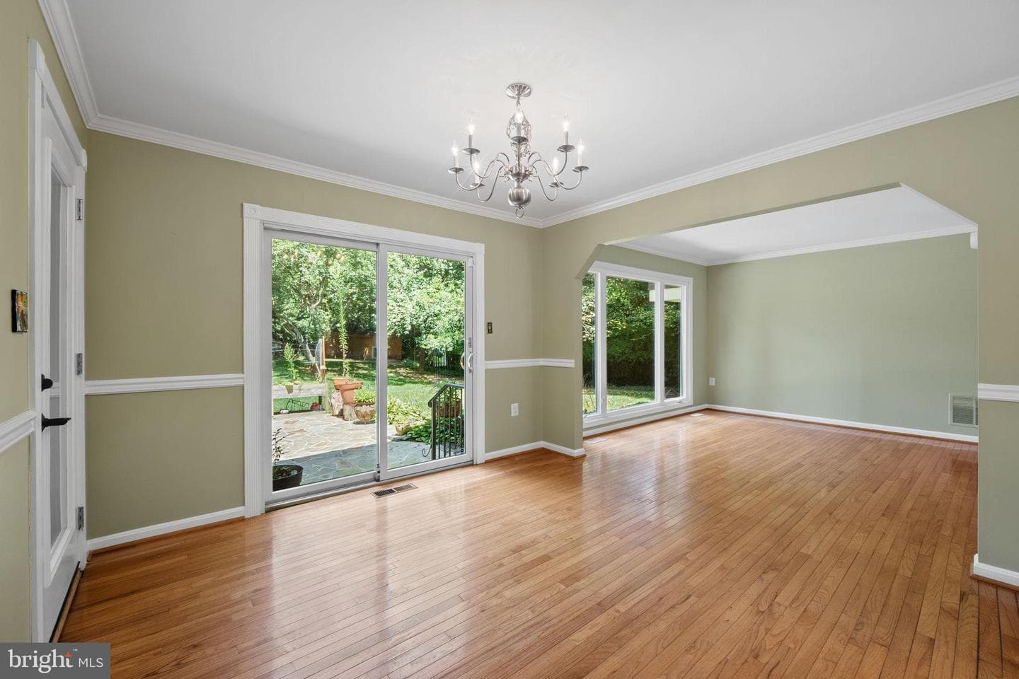 5265 Ofaly Road photo 9