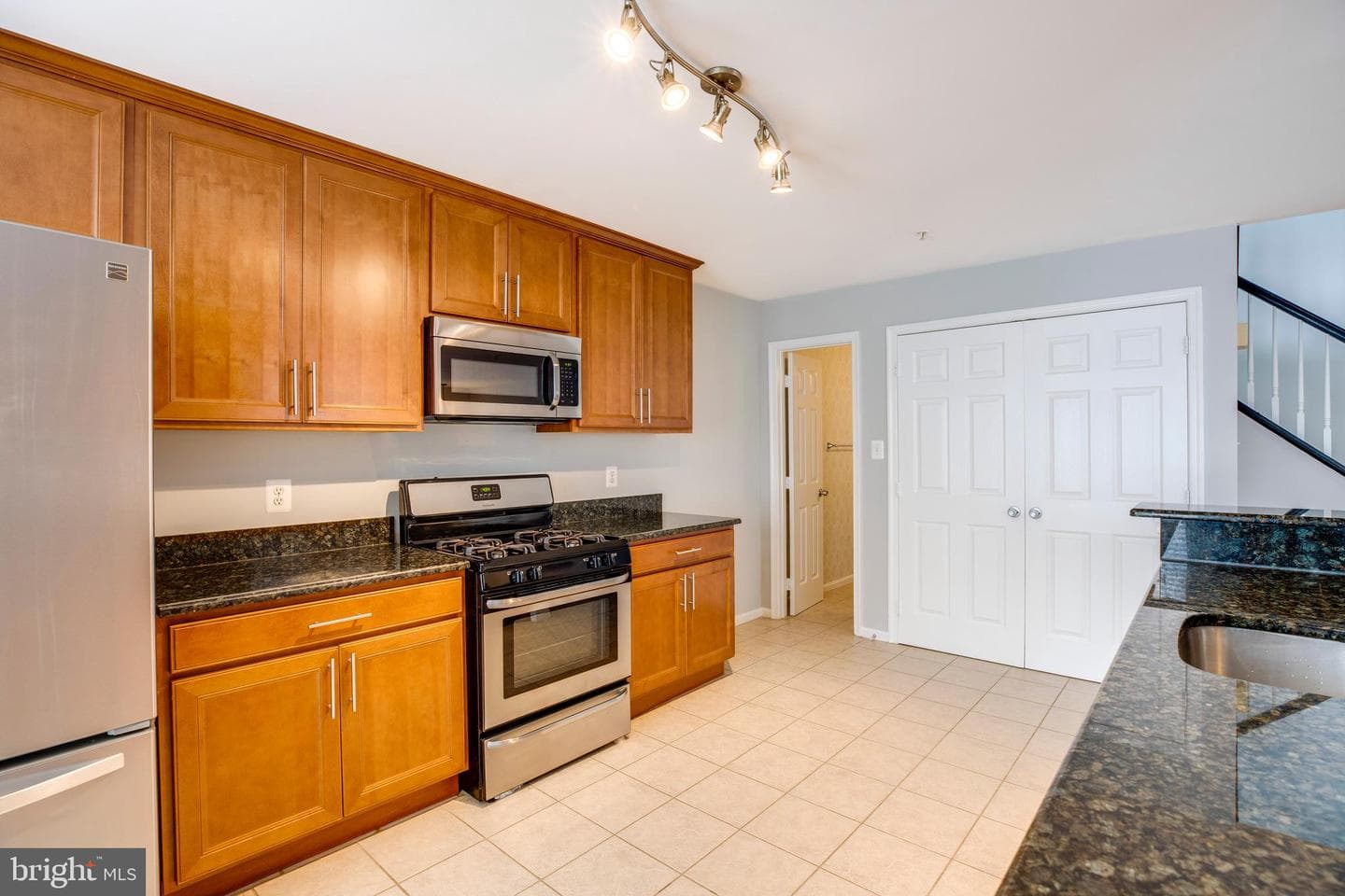 4311 Chariot Court #122 photo 16