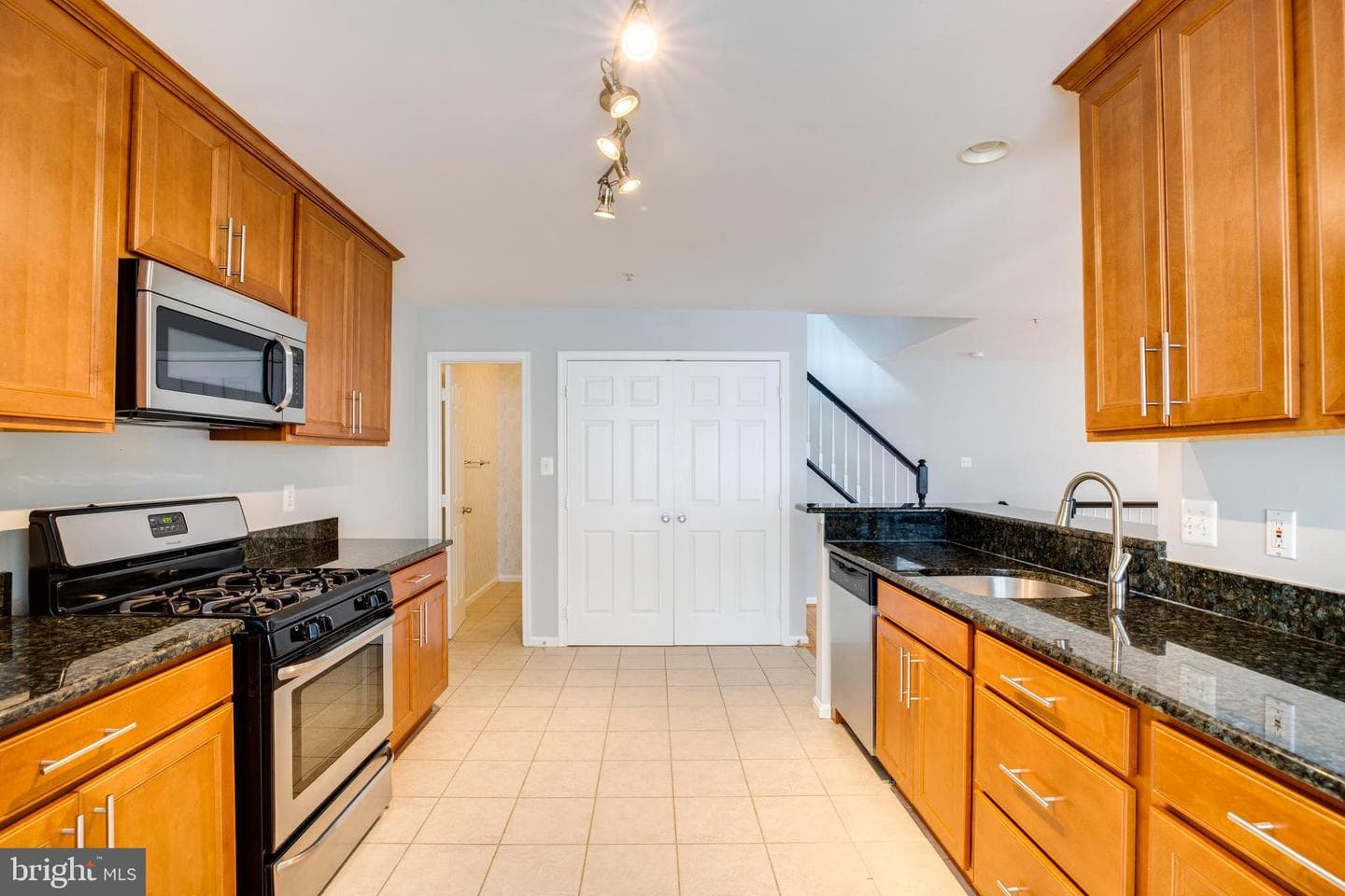 4311 Chariot Court #122 photo 17