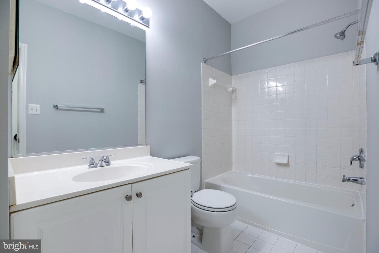 4311 Chariot Court #122 photo 28