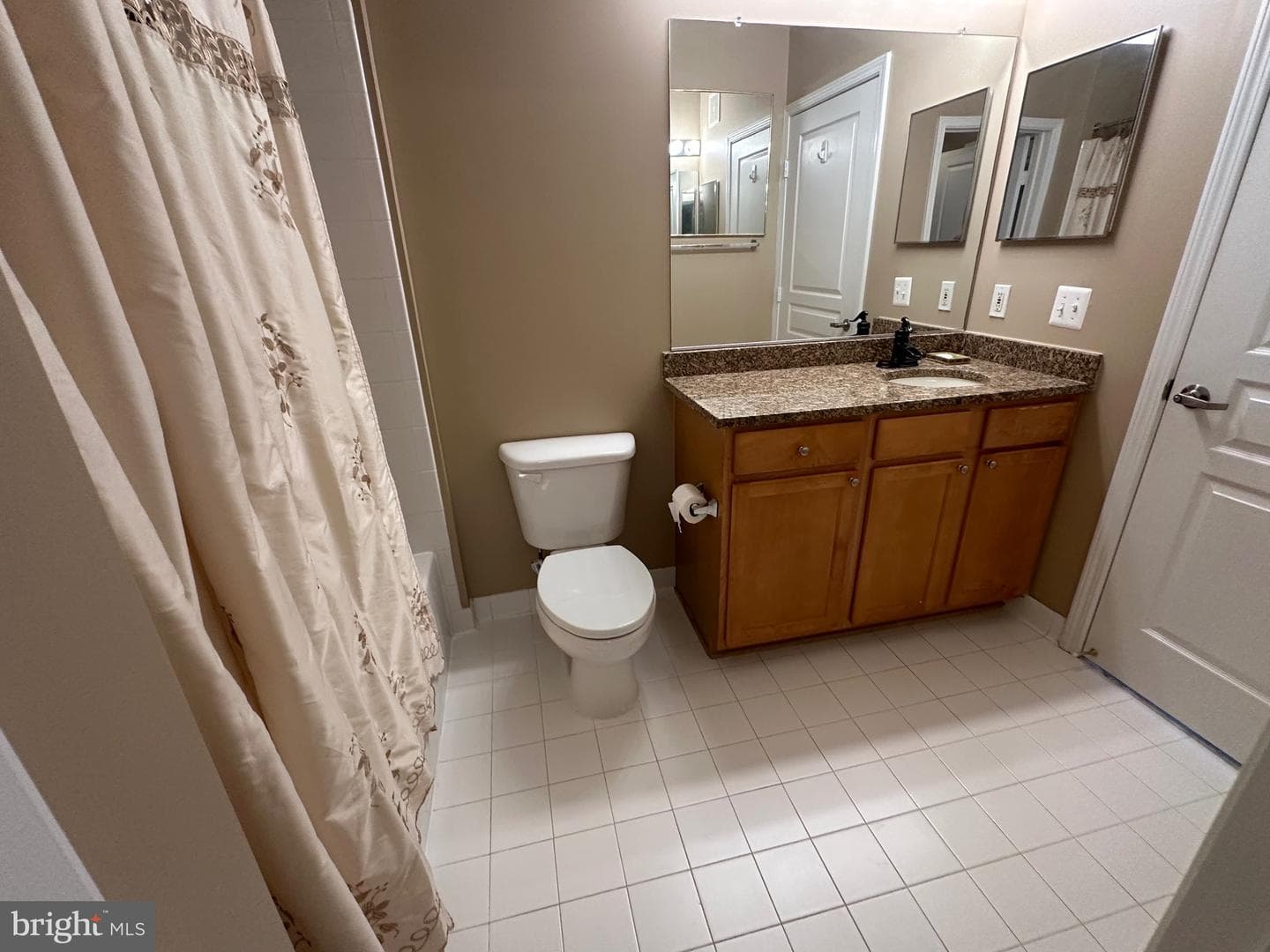 12000 Market Street #311 photo 22