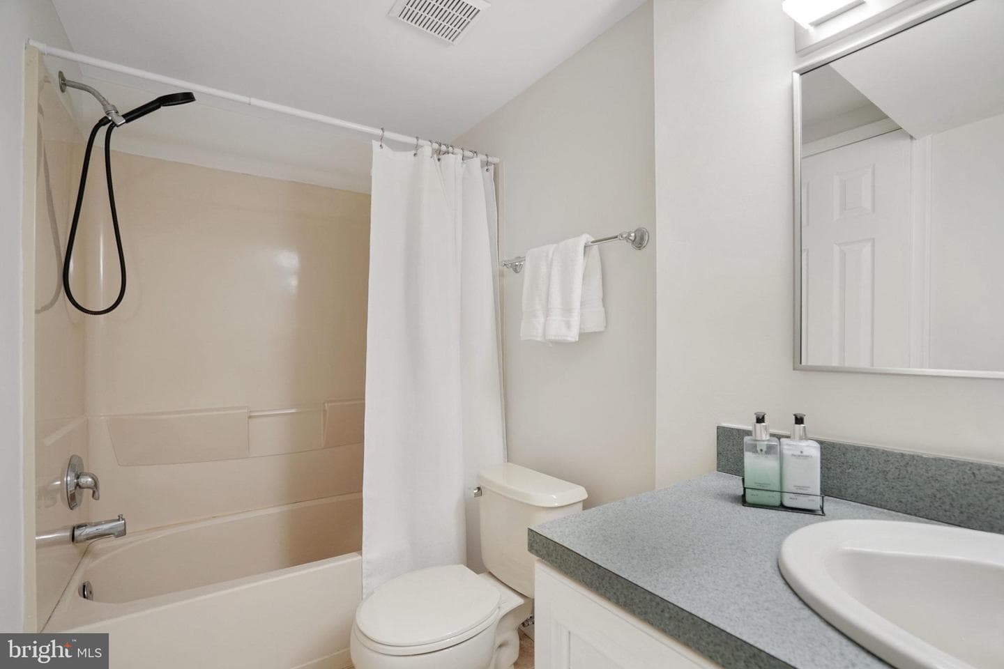 6225 Bren Mar Drive photo 14