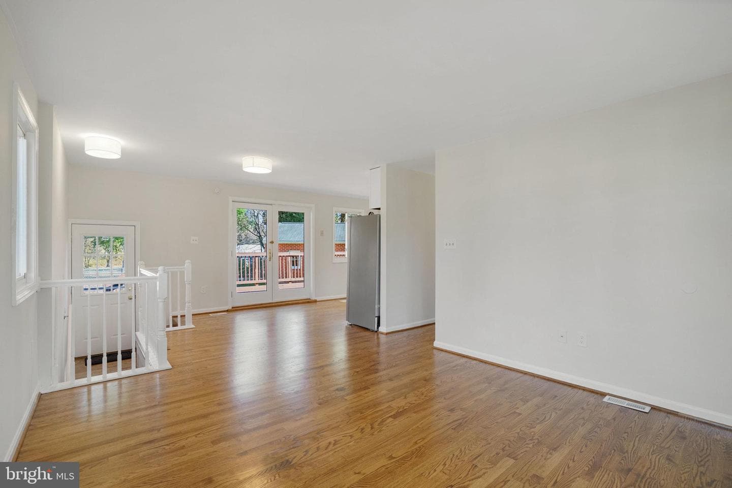 6225 Bren Mar Drive photo 4