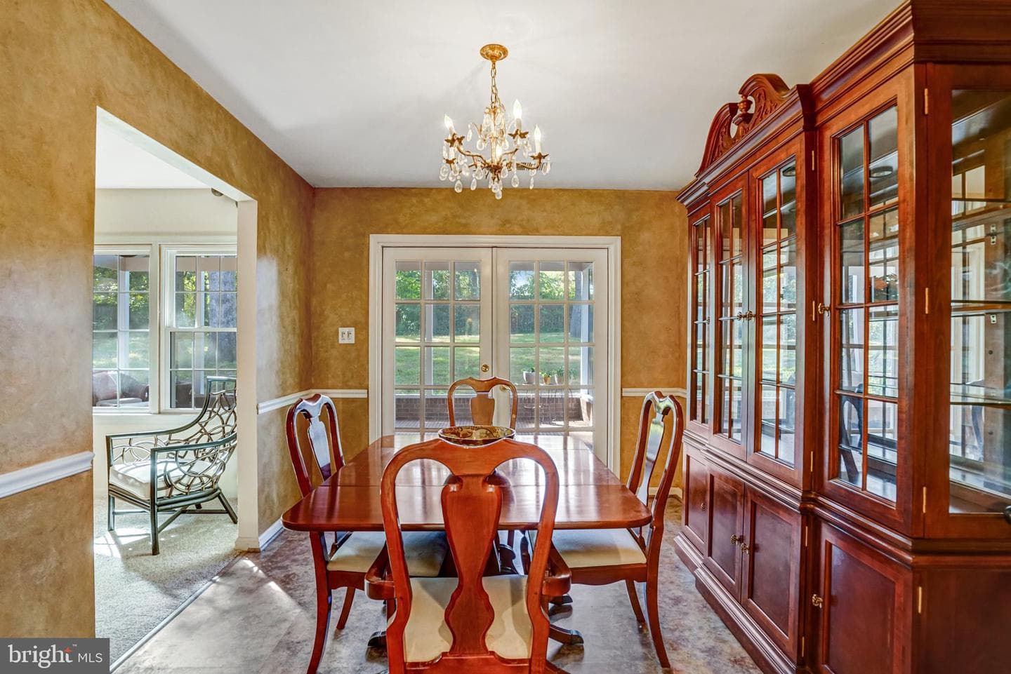 6425 Montrose Street photo 11